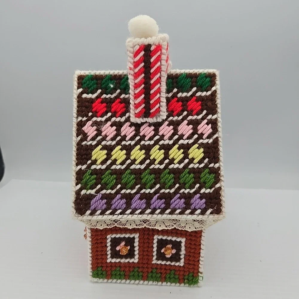 VTG Handmade Plastic Canvas Needlepoint‎ Gingerbread House Christmas Tan
